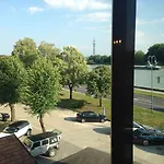 Отель Donauhof