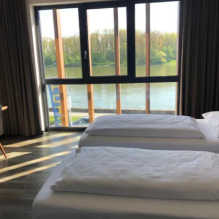 فندق Donauhof 4*