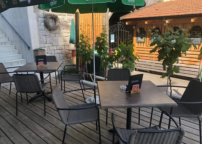 Donauhof ماوتهاوزن