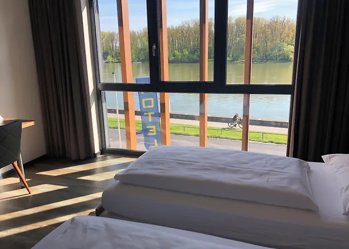 فندق Donauhof 4*