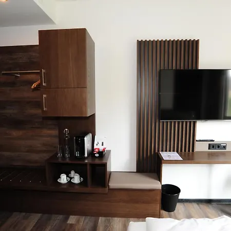 Hotel Donauhof 4*