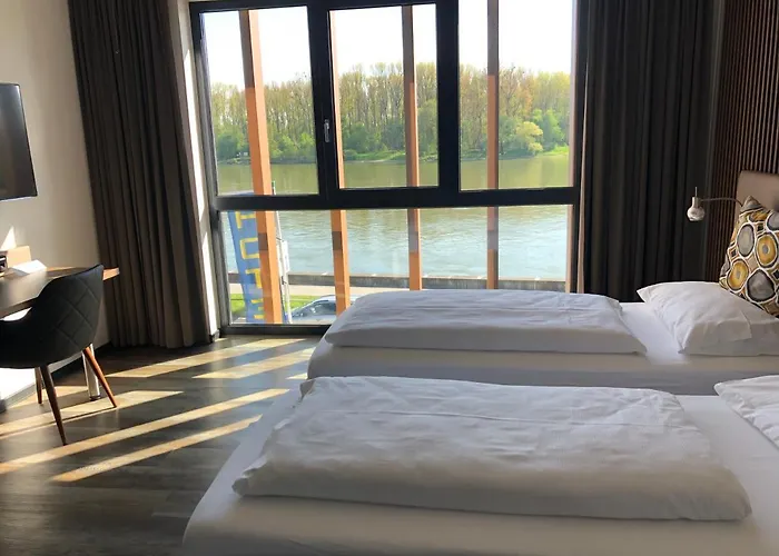 Ξενοδοχείο Donauhof 4*